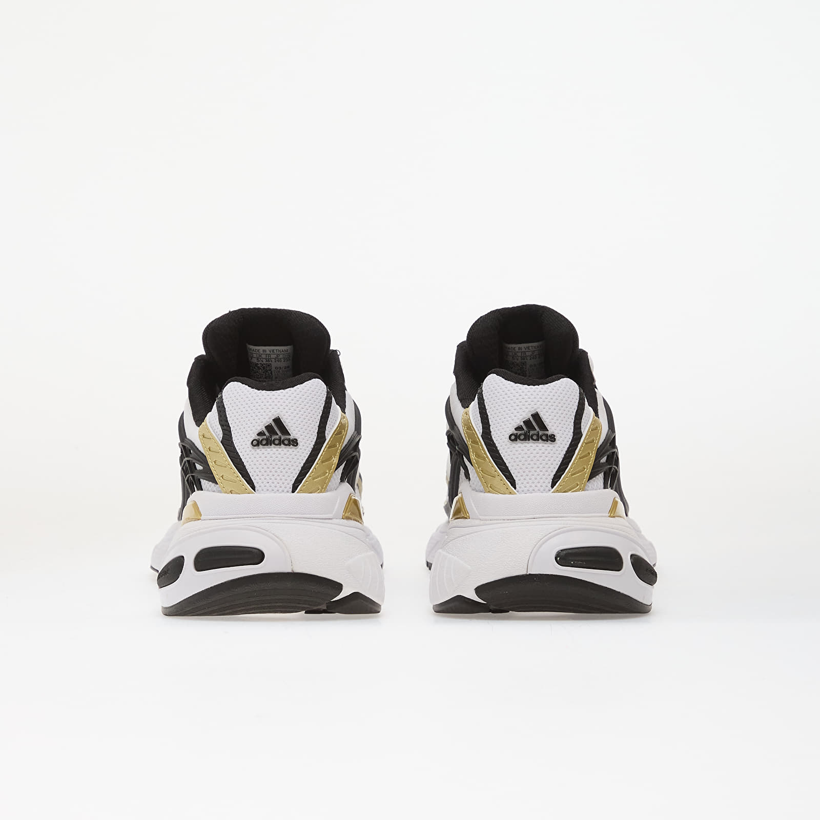 Women's sneakers and shoes adidas Adistar Cushion XLG 2.0 Core Black/ Core Black/ Gold Met.