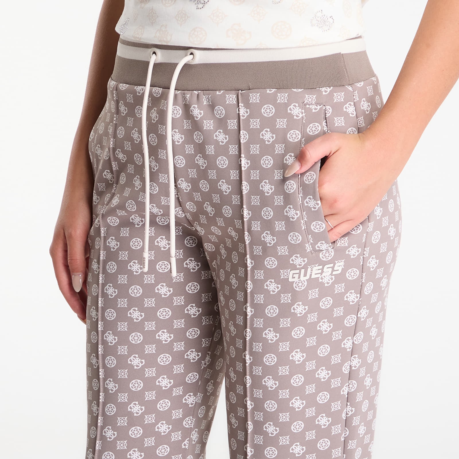 Дамски панталон GUESS New Aggie Long Pant Aop/ Ologra