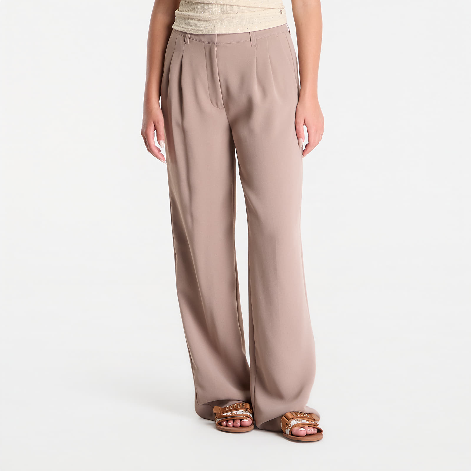 Pants GUESS Theoline Perfect Pant Silk Taupe