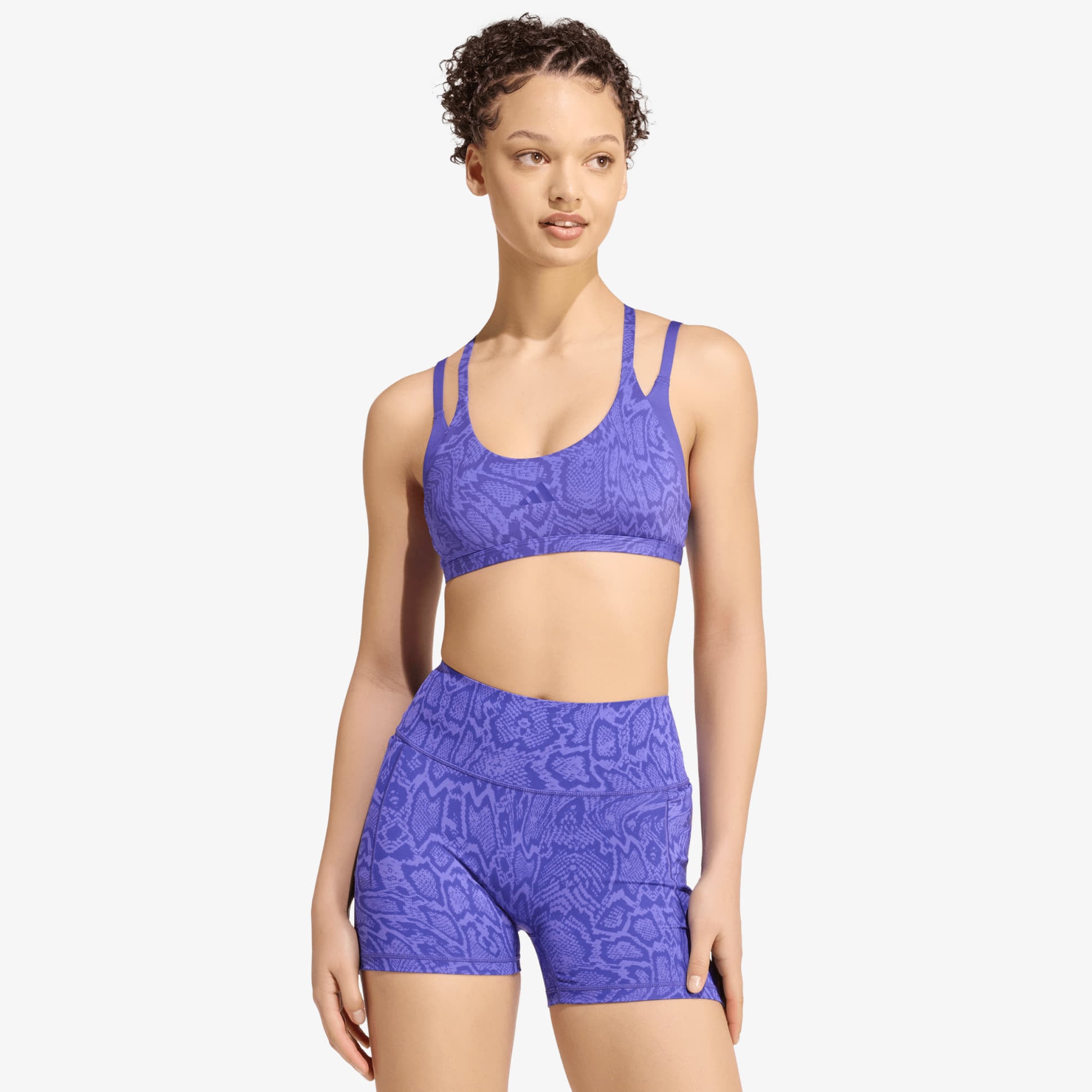 Сутиени adidas Optime Workout Snake Strappy Light Support Bra Solar Purple/ Pure Purple XS