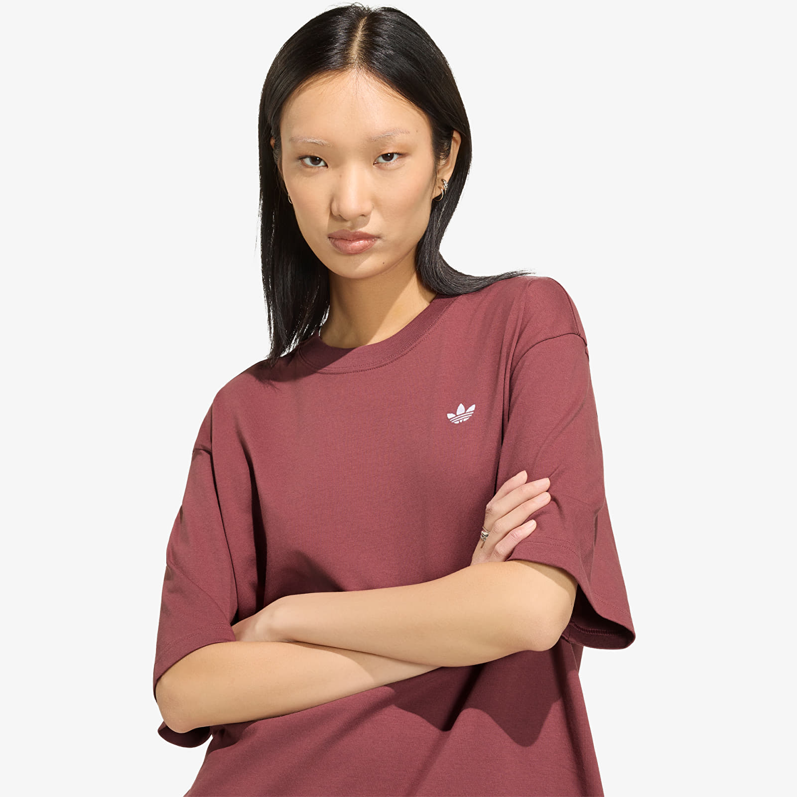 Дамски тениски adidas Essentials Boyfriend T-shirt Quiet Crimson