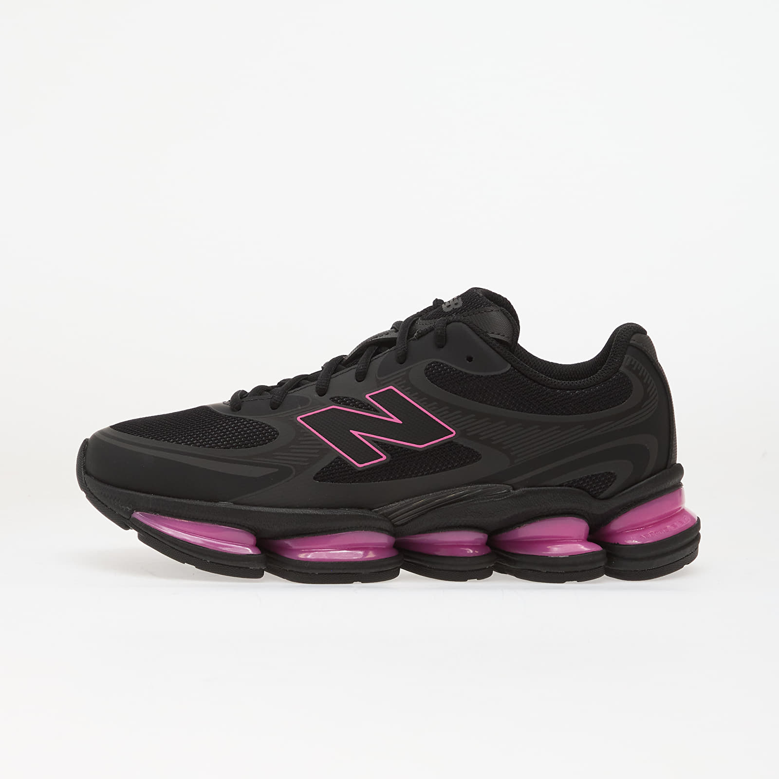 Sneakers og sko til mænd New Balance 2000 Black/ Pink Heat/ Black Cement