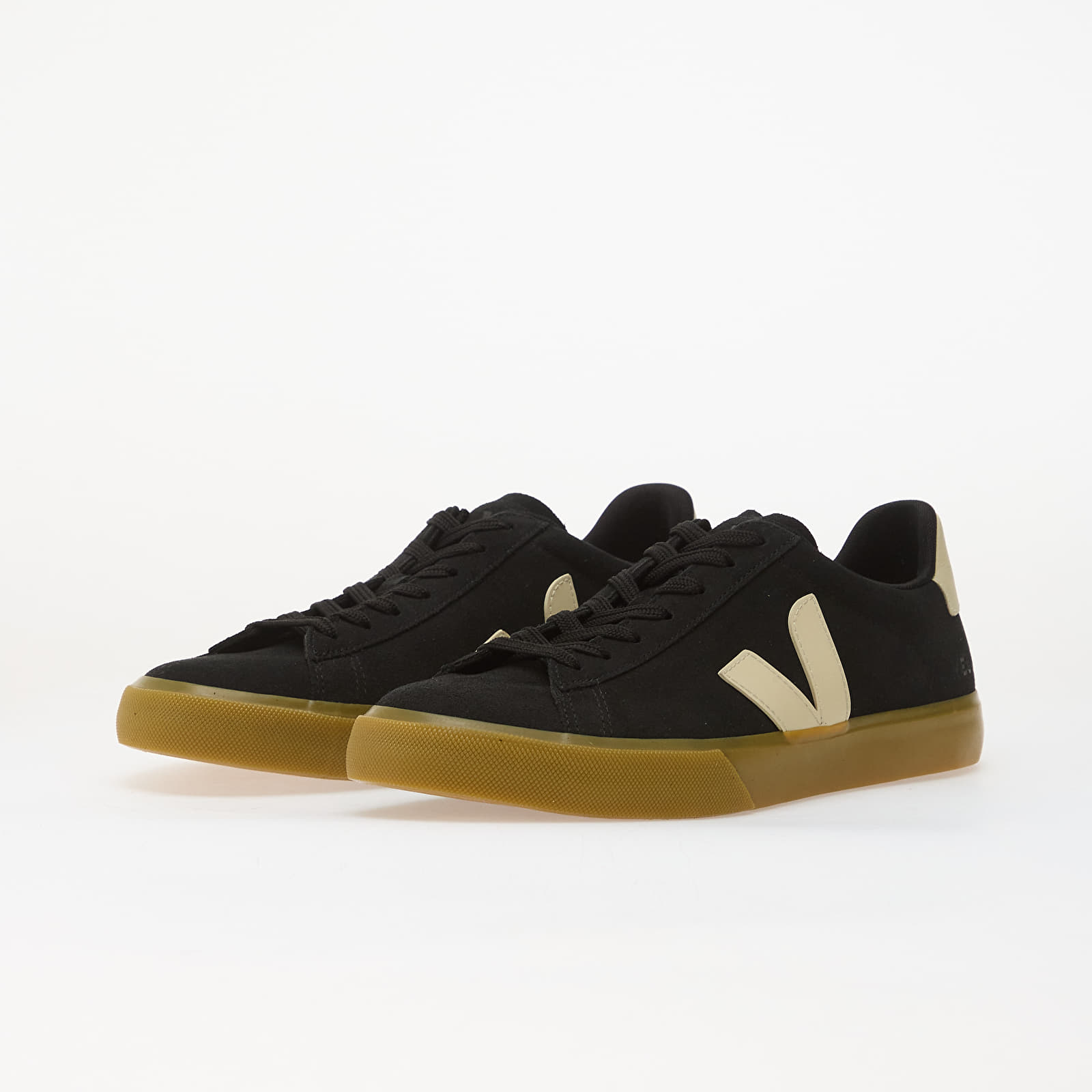 Miesten lenkkarit ja kengät Veja Campo Suede Black/ Pierre/ Natural