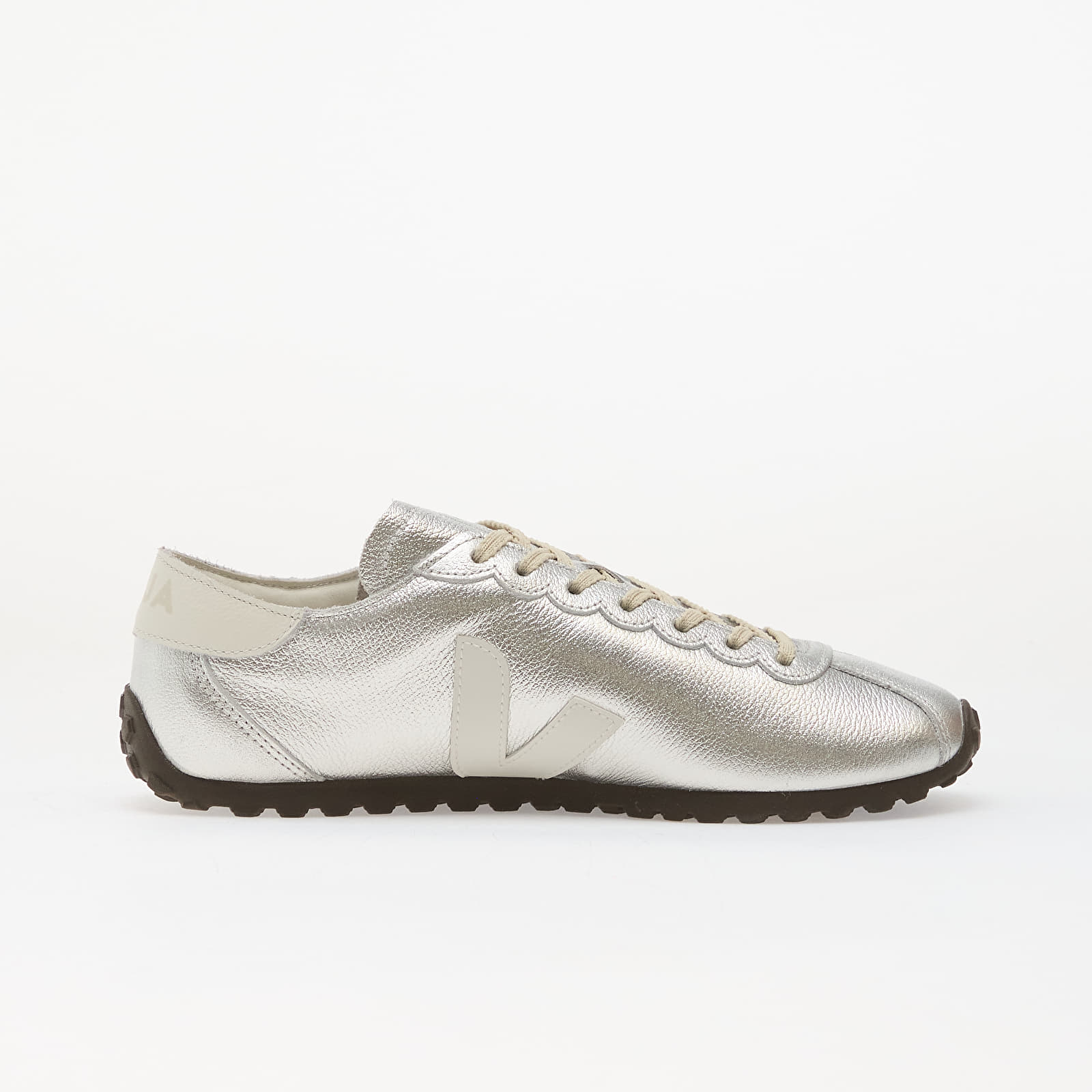 Naiste tossud ja kingad Veja Cateyes Leather Silver/ White