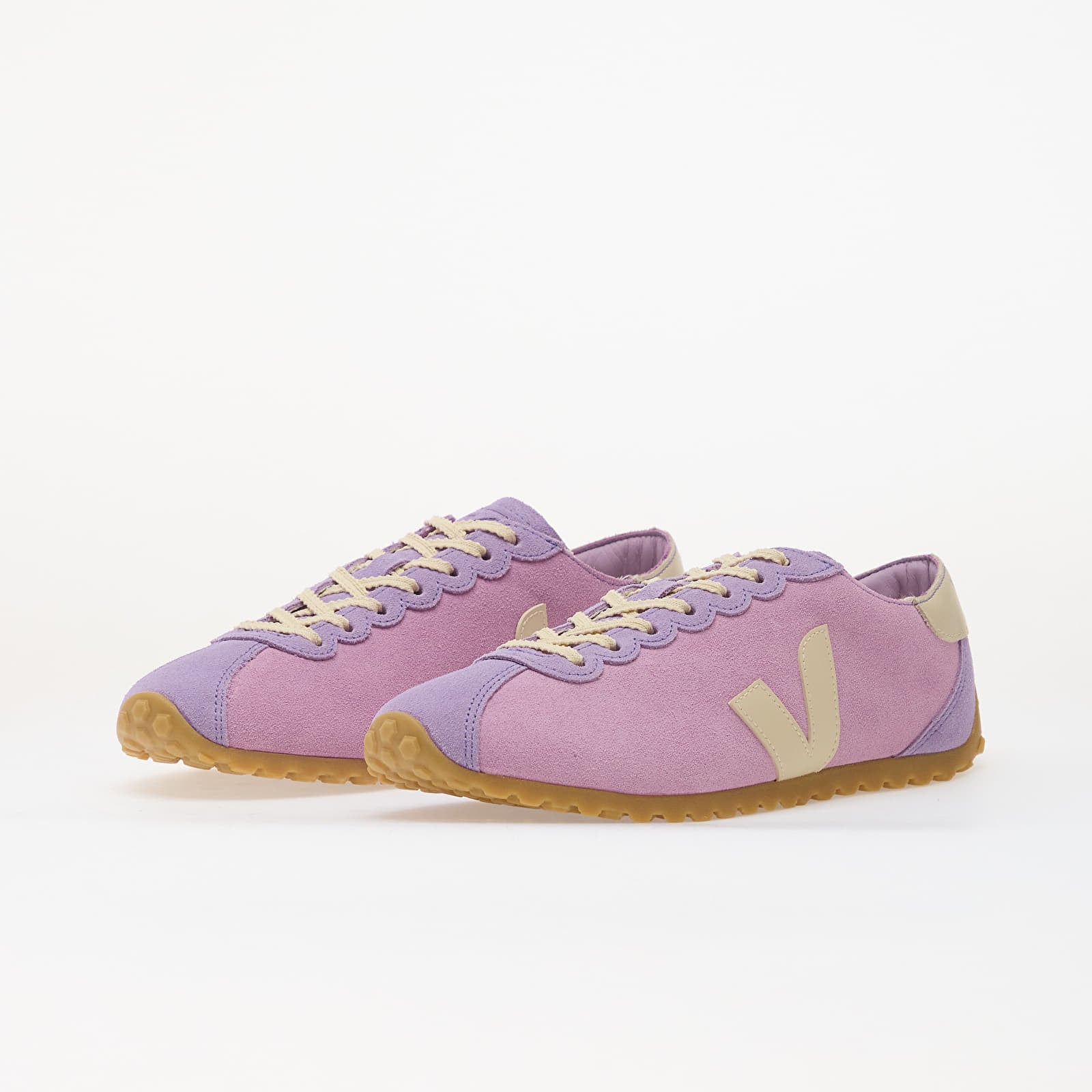 Women's sneakers and shoes Veja Cateyes Suede Orchid/ Pierre