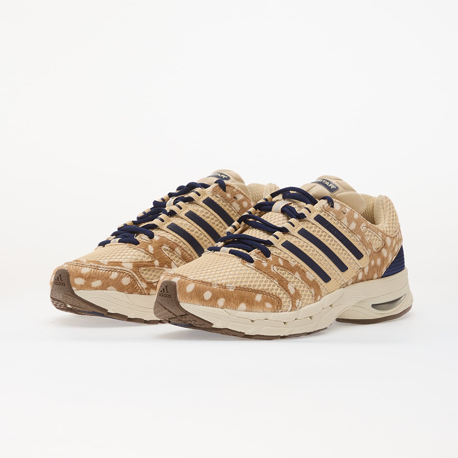 Sneakers und Schuhe für Frauen adidas Adistar Control 5 Off White/ Sand Strata/ Brown Desert