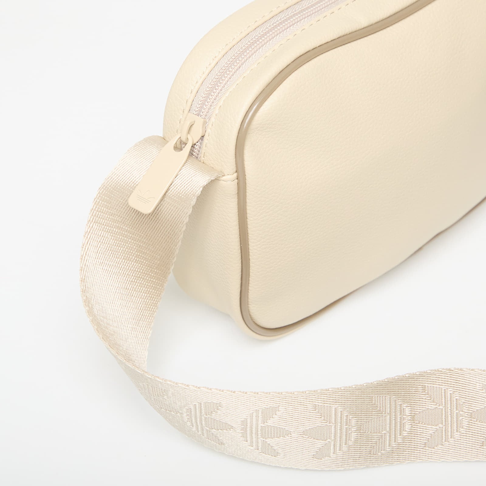 Pánské tašky přes rameno adidas Adicolor Classic Mini Airliner Shoulder Bag Khaki Three