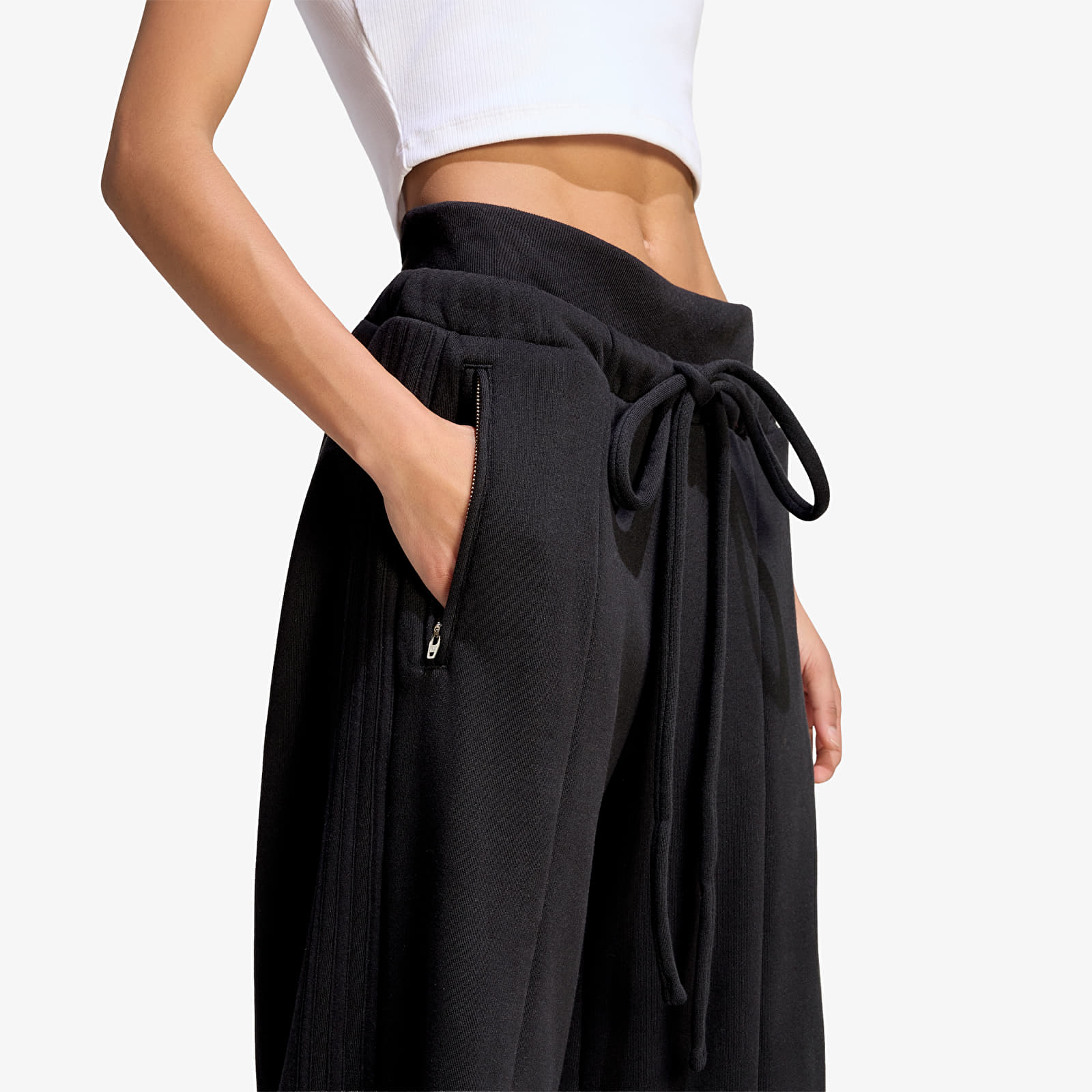Dámske tepláky adidas Premium Essentials Firebird Pant Black