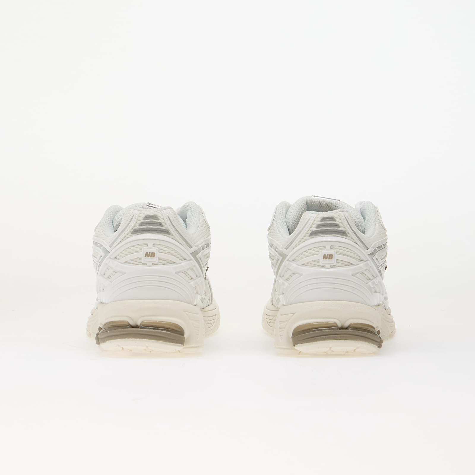 Men's sneakers and shoes New Balance 1906R White/ Arid Stone