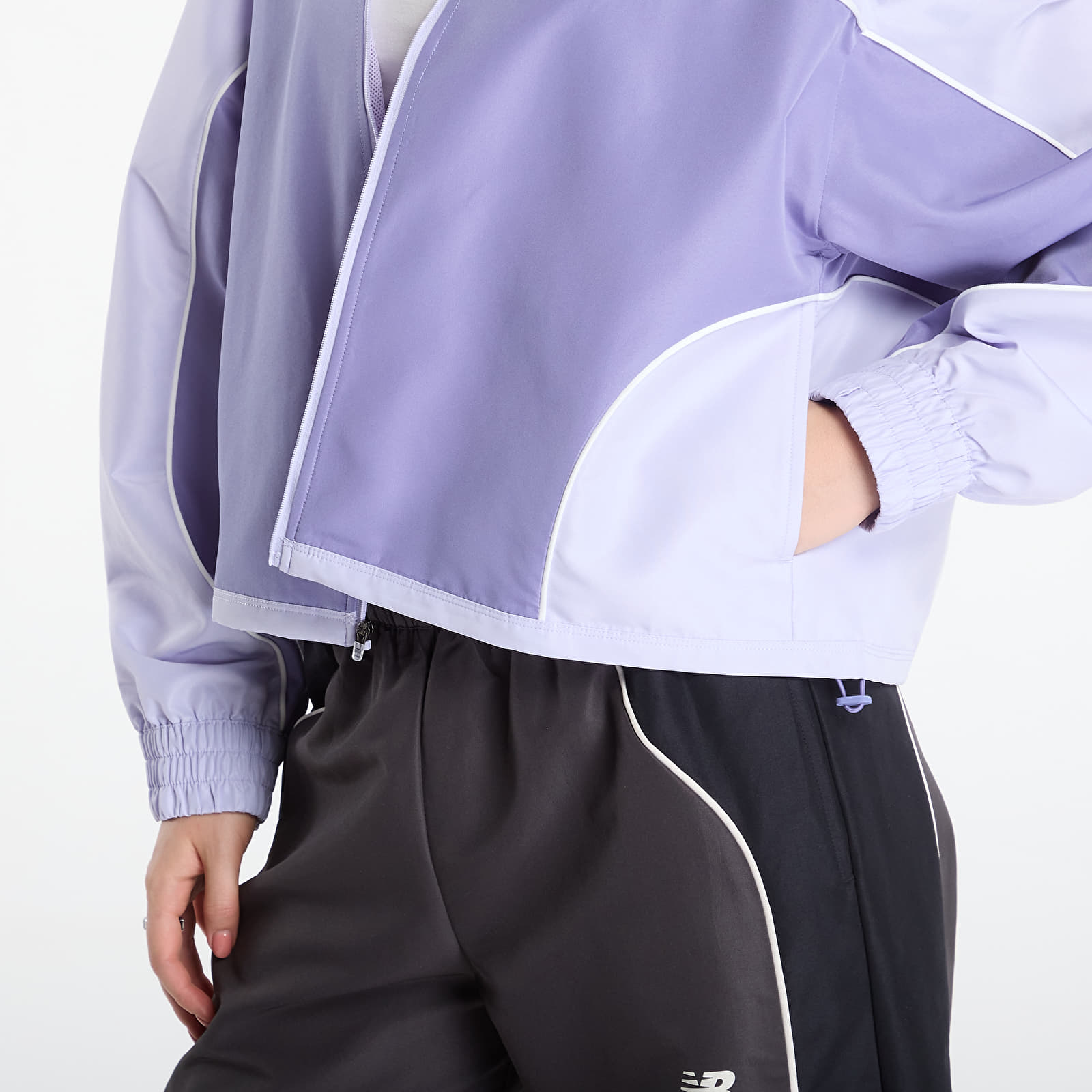 Dámske bundy New Balance Trackside Woven Jacket Dark Smoked Violet