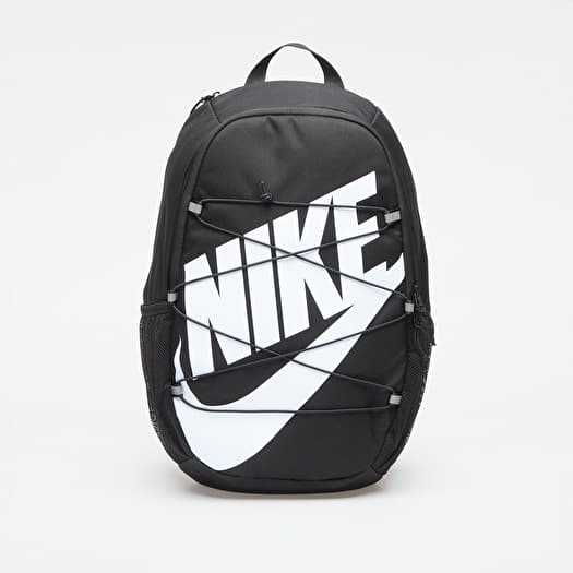 Mochila Nike Heritage Sweep Backpack 25L Black/ Black/ White