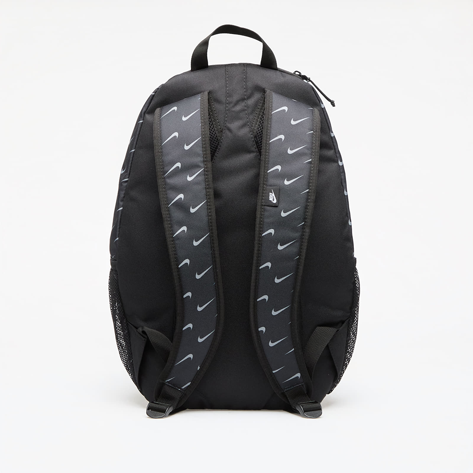 Mochilas para hombres Nike Heritage Sweep Backpack 25L Black/ Black/ Wolf Grey