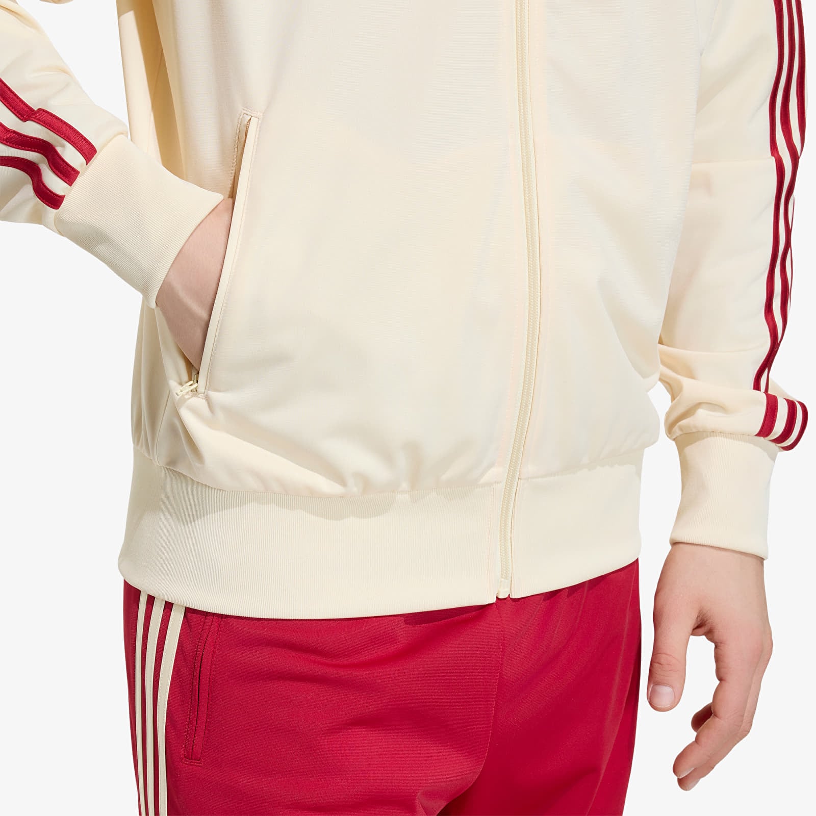 Sudaderas con capucha para hombre adidas Firebird Track Jacket Warm Vanilla/ Team Victory Red