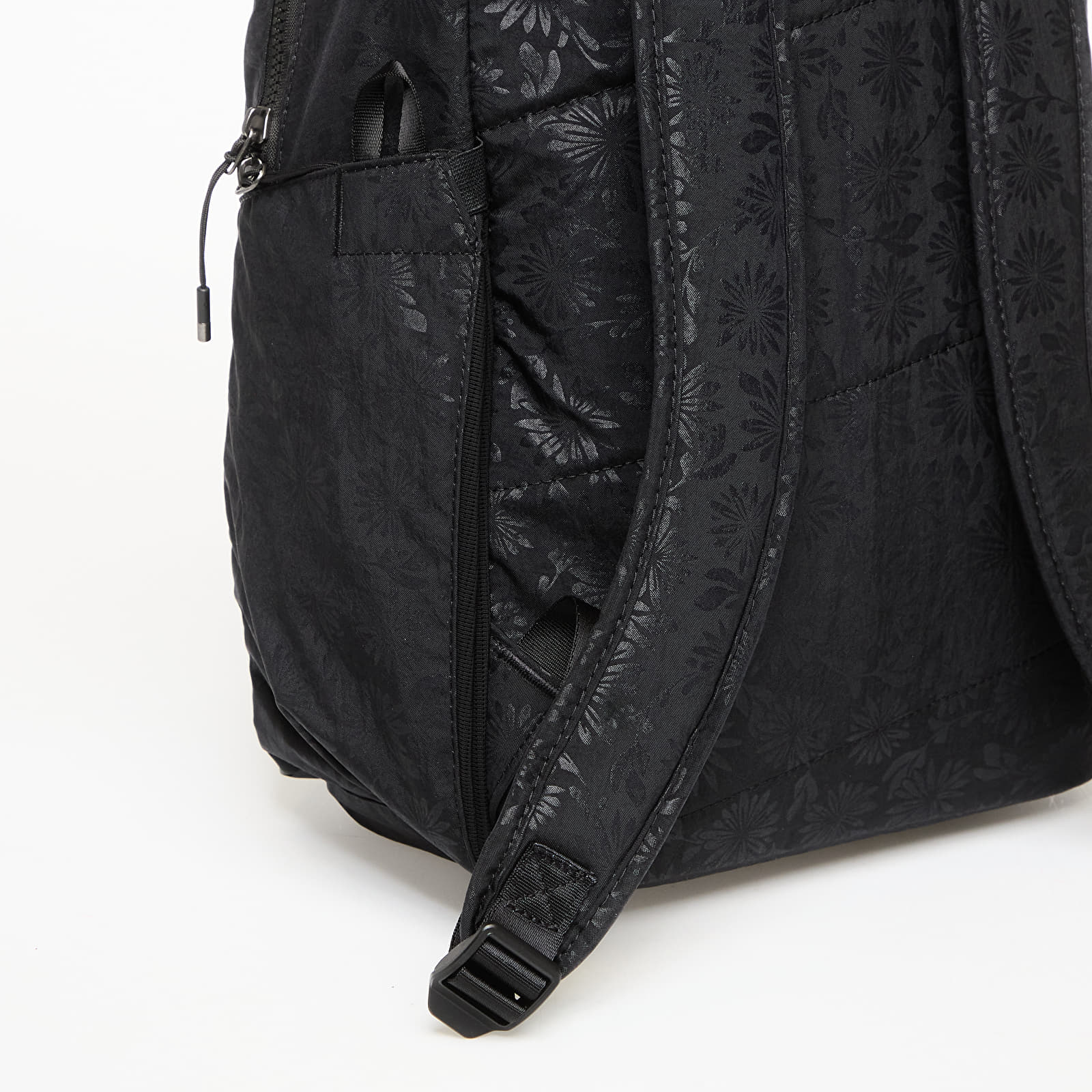Sac à dos homme Nike Aura Floral Backpack 24L Black/ Black/ Gunmetal