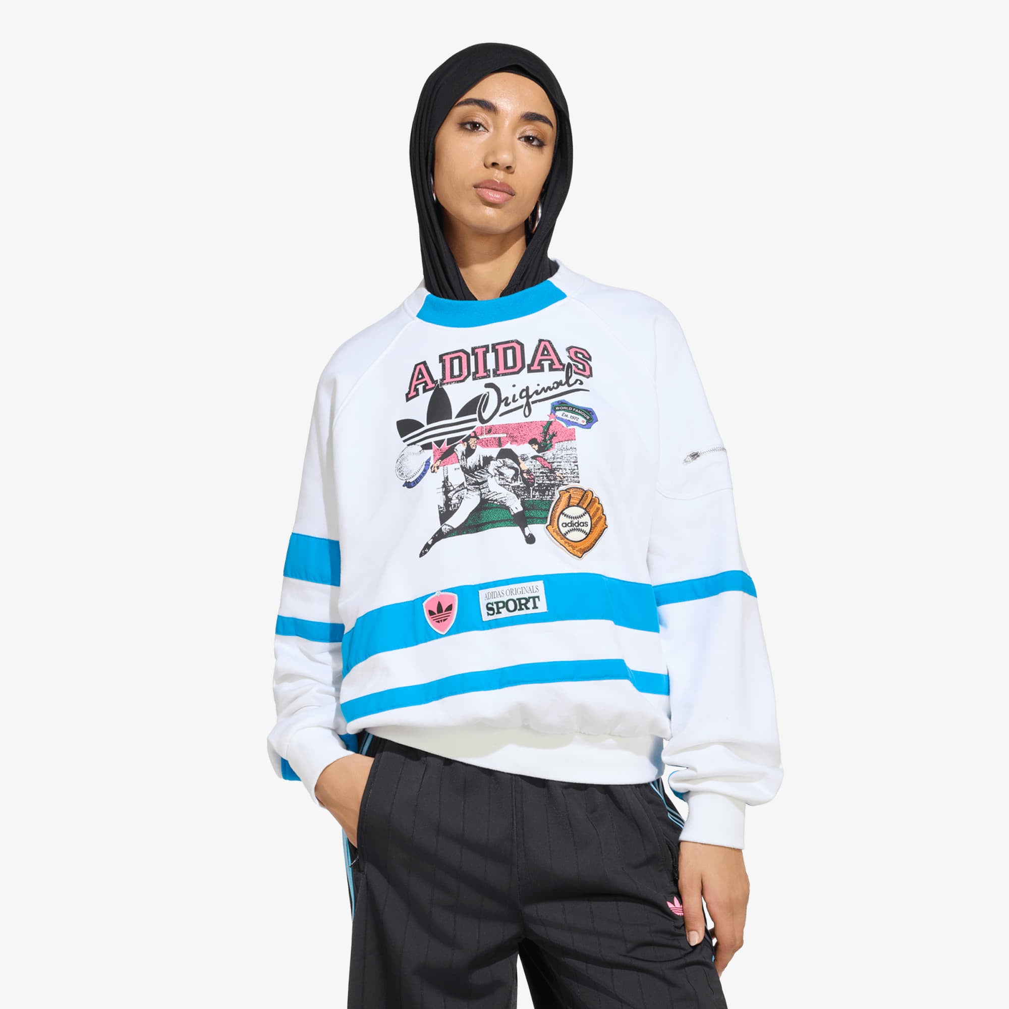 Суитшърт adidas Archive Sweater Baseball White/ Bright Blue S