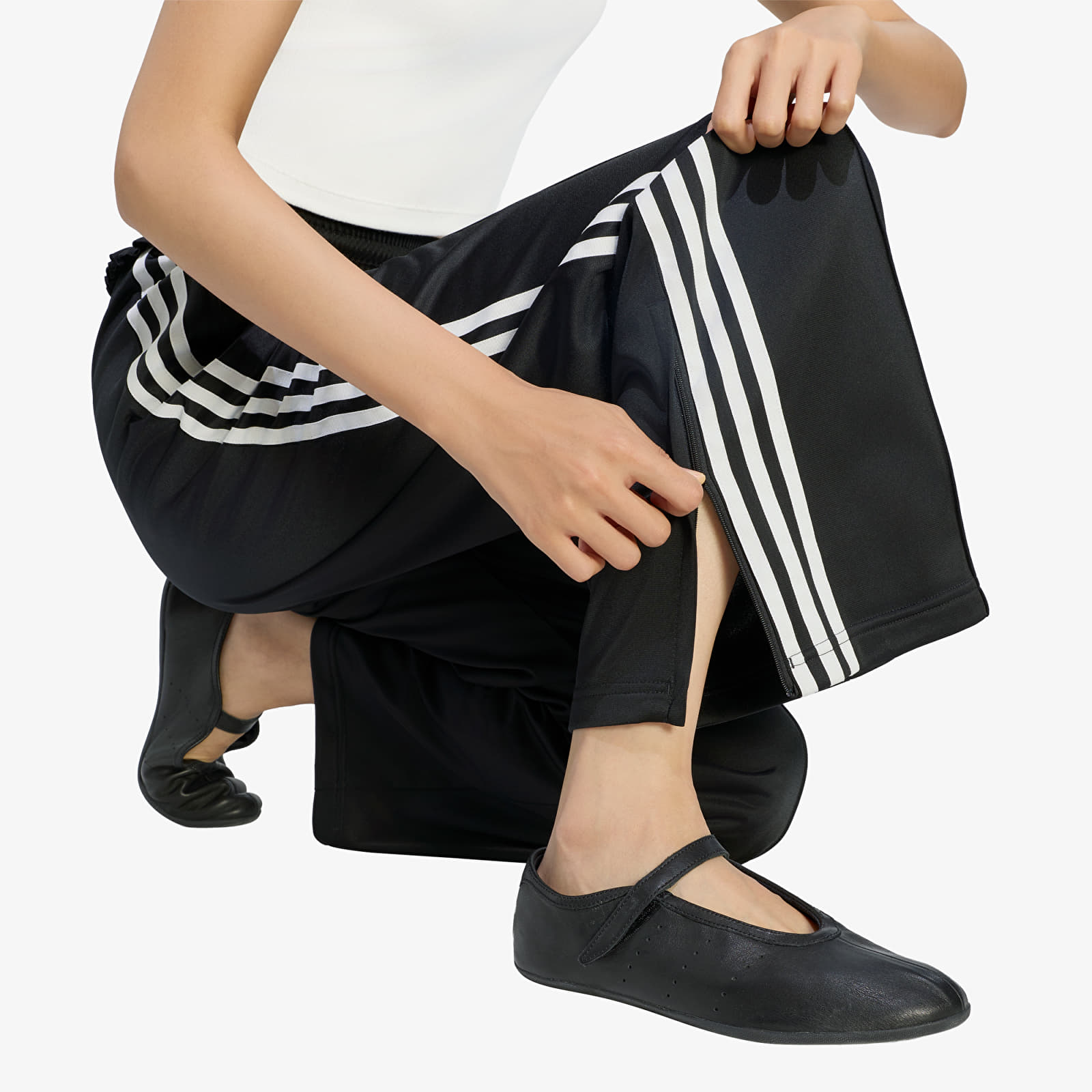 Damen Sweatpants adidas Pleated Firebird Track Pants Black