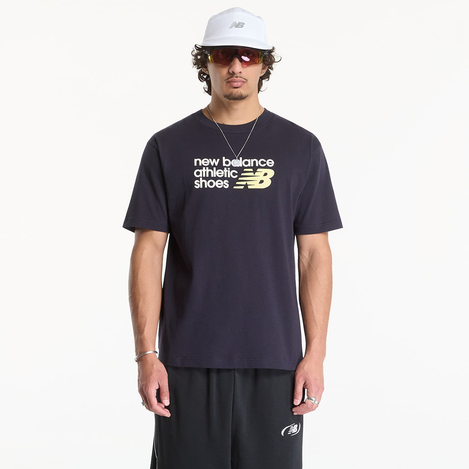 Tricouri bărbați New Balance Athletics Premium Relaxed Chest Logo T-Shirt Dark Night