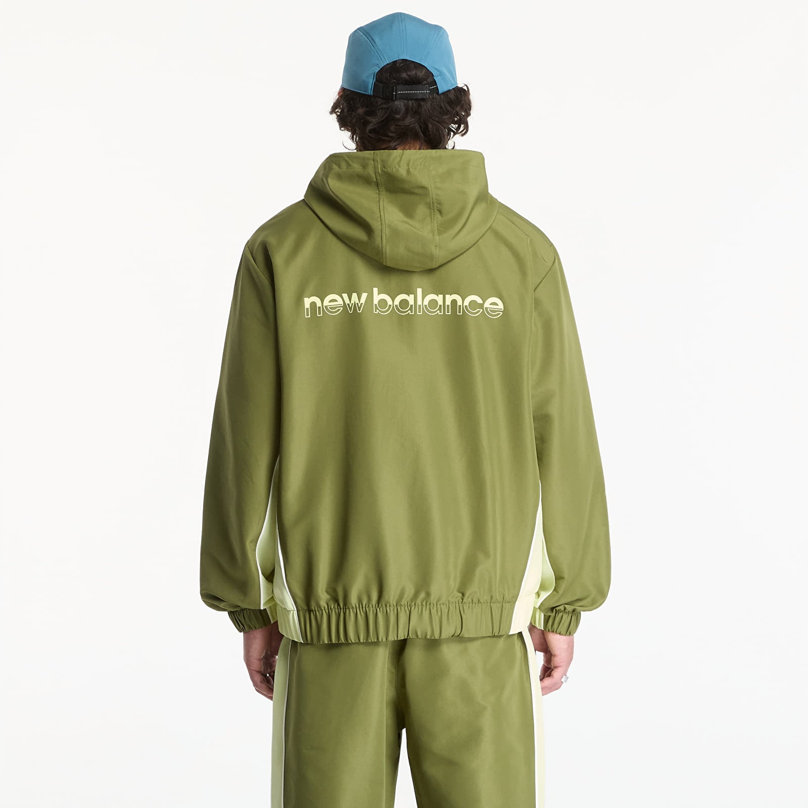 Pánské bundy New Balance Trackside Woven Jacket Sport Green/ Fennel Seed