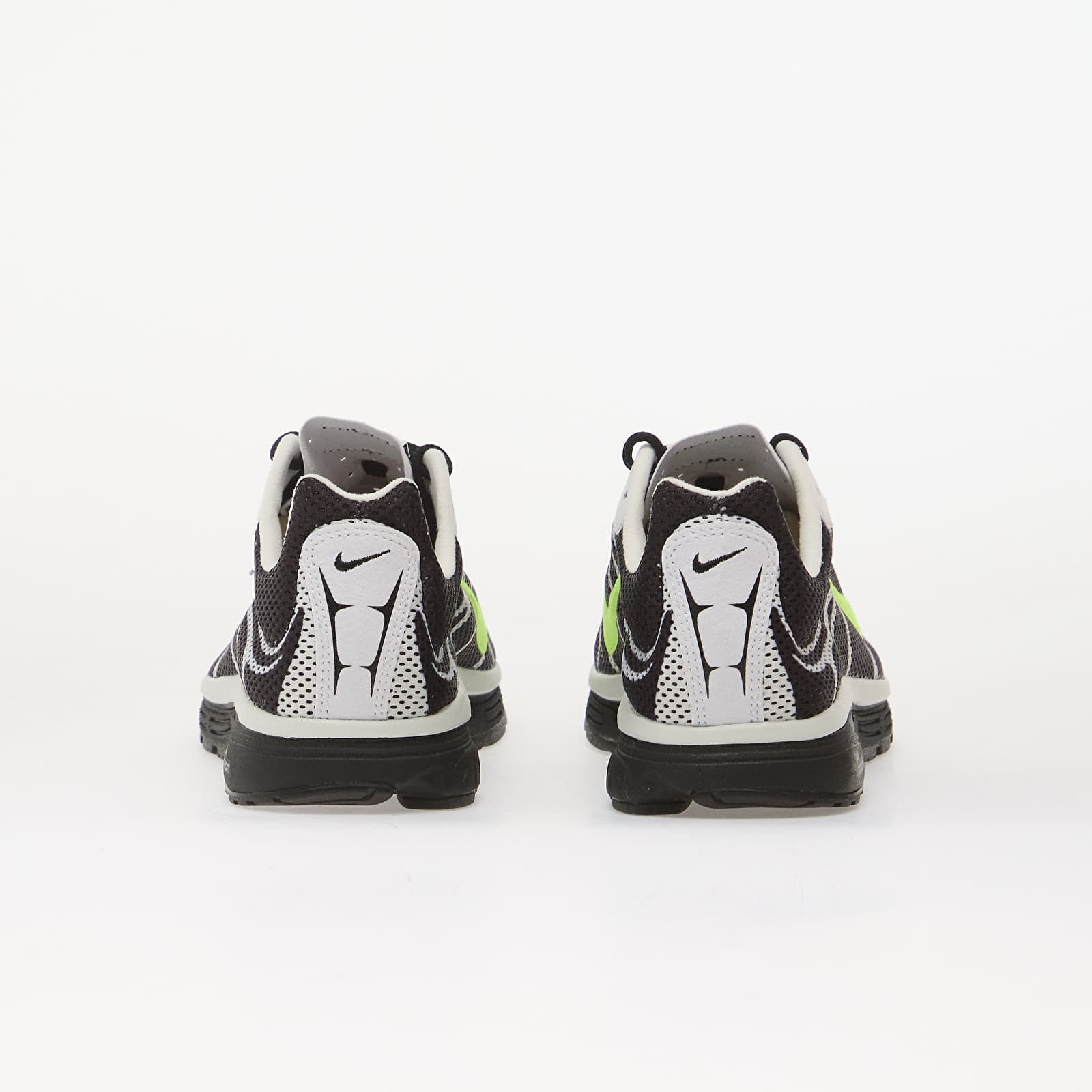 Men's sneakers and shoes Nike Zoom Streak 3 Black/ Volt-Summit White