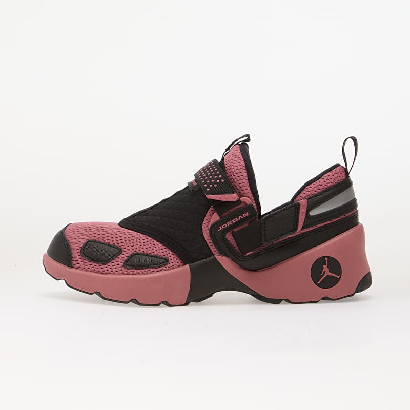 Jordan Trunner LX Black/ Desert Berry-Reflective Slvr