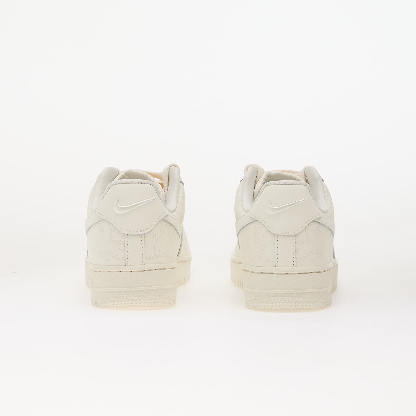 Chaussures et baskets femme Nike Air Force 1 '07 Sail/ Sail-White
