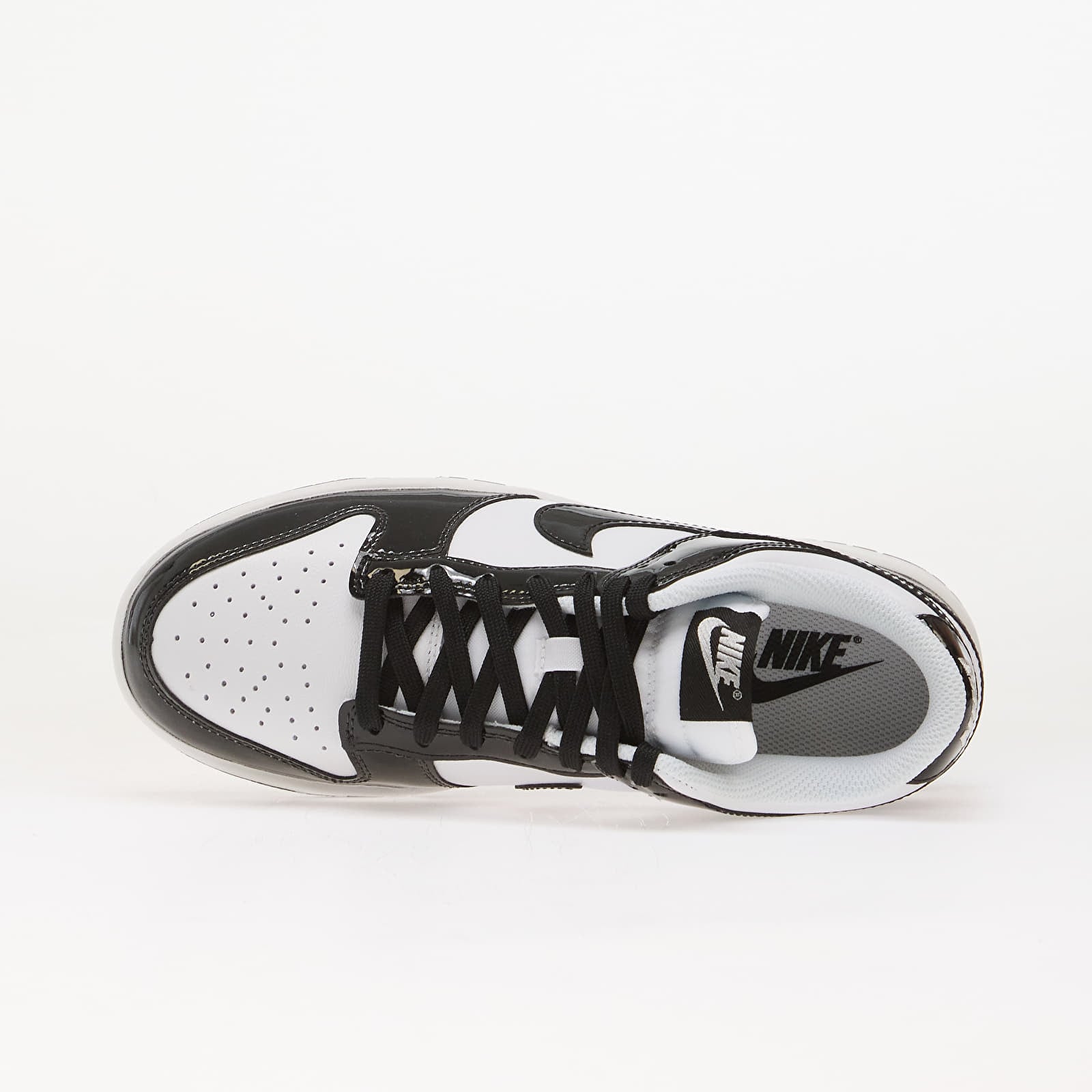 Women's sneakers and shoes Nike Dunk Low SE White/ Black-White-Metallic Silver