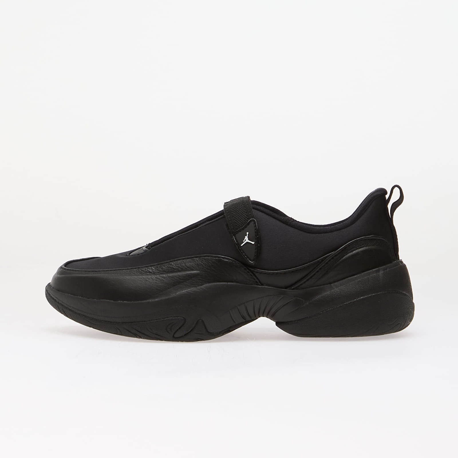 Naisten lenkkarit ja kengät Jordan Pointe Black/ Anthracite-Summit White