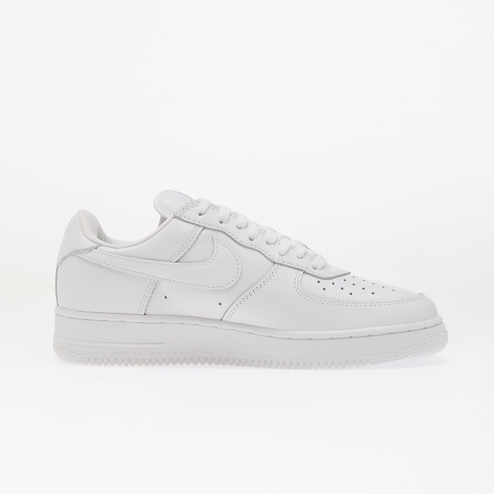 Miesten lenkkarit ja kengät Nike Air Force 1 '01 White/ White
