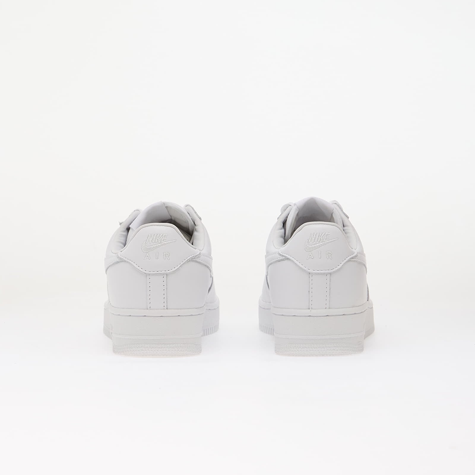 Miesten lenkkarit ja kengät Nike Air Force 1 '01 White/ White
