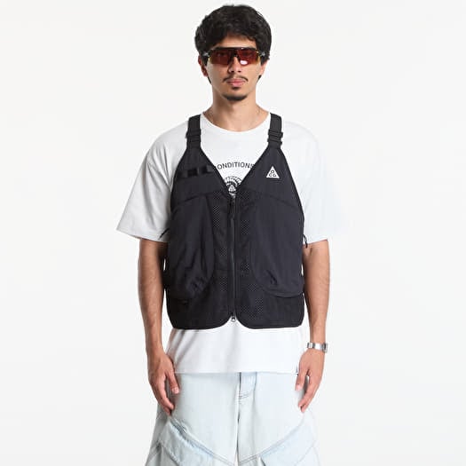 Жилет Nike ACG "Dolomiti" Vest Black/ Summit White