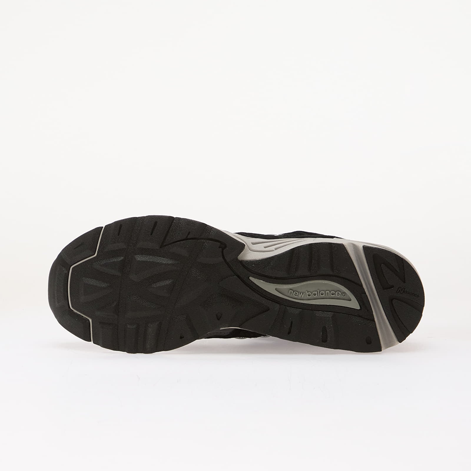 Chaussures et baskets homme New Balance 880R Black/ Castlerock