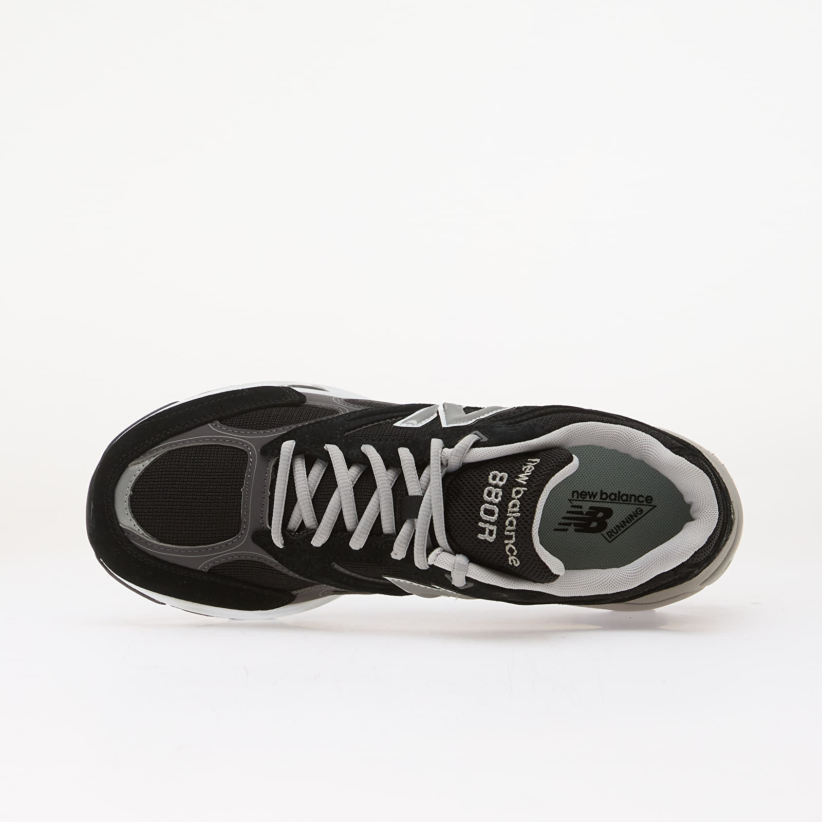 Chaussures et baskets homme New Balance 880R Black/ Castlerock