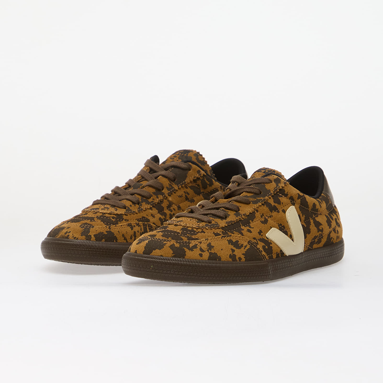 Men's sneakers and shoes Veja Panenka Suede Camel-Wild-Country