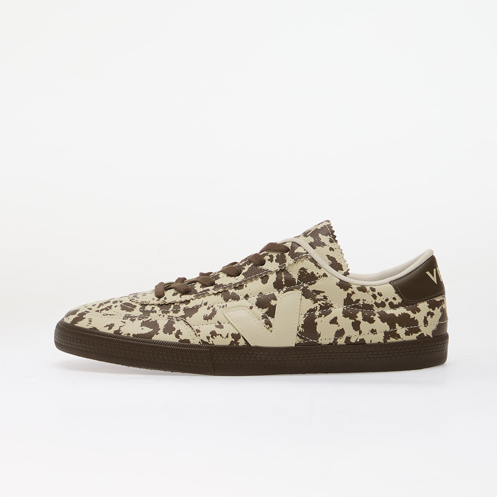 Men's sneakers and shoes Veja Panenka O.T. Pierre-Wild-Country