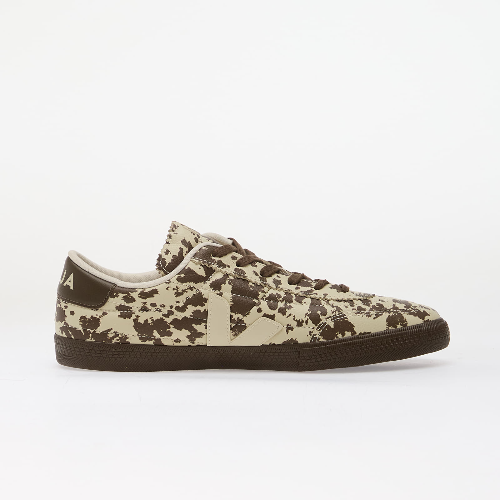 Men's sneakers and shoes Veja Panenka O.T. Pierre-Wild-Country