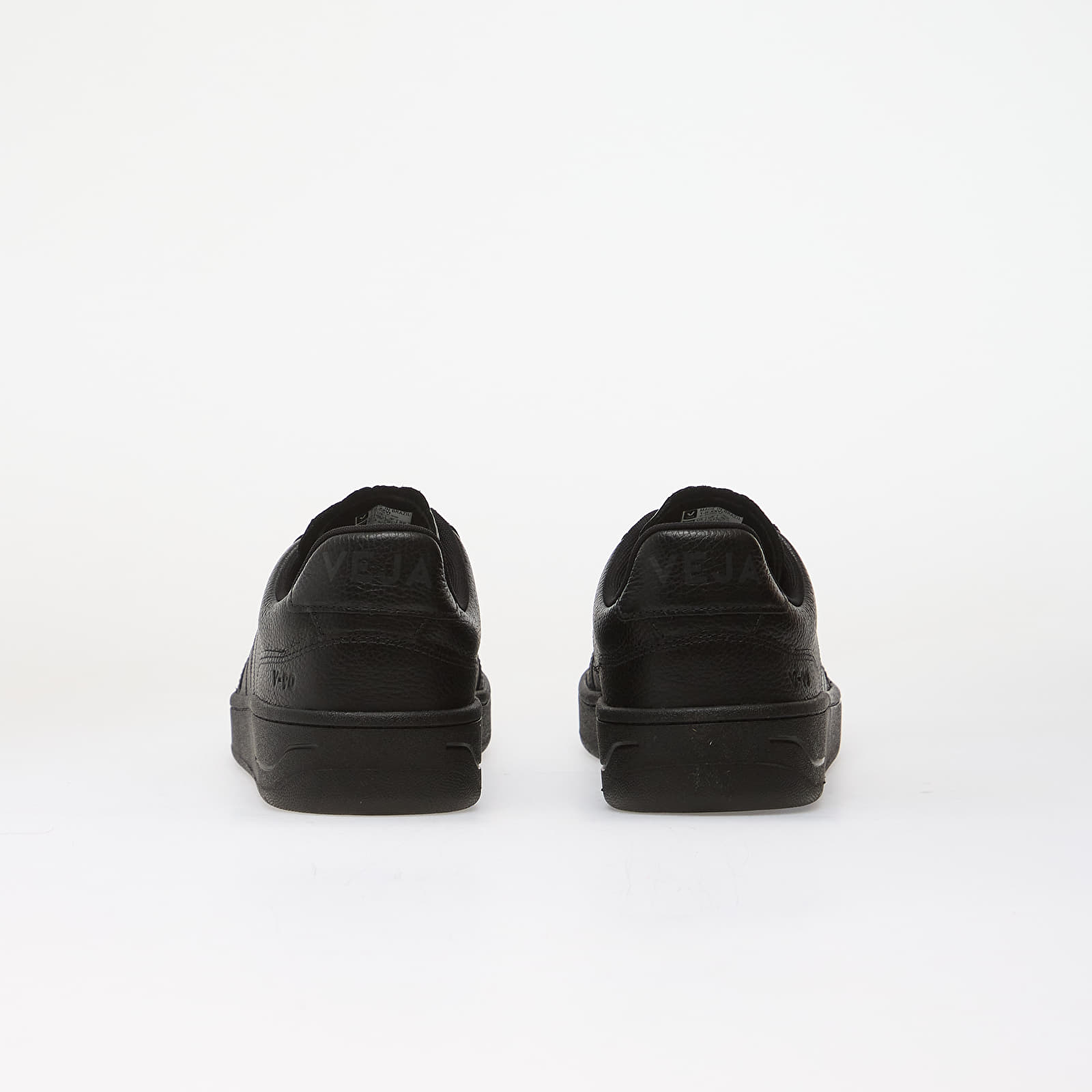 Мужская обувь Veja V-90 Zz Grained Oil Leath Full-Black