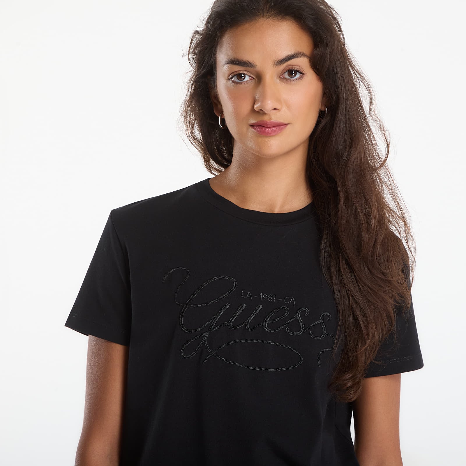 T-skjorter GUESS Syrma Cn Ss T-Shirt Jet Black