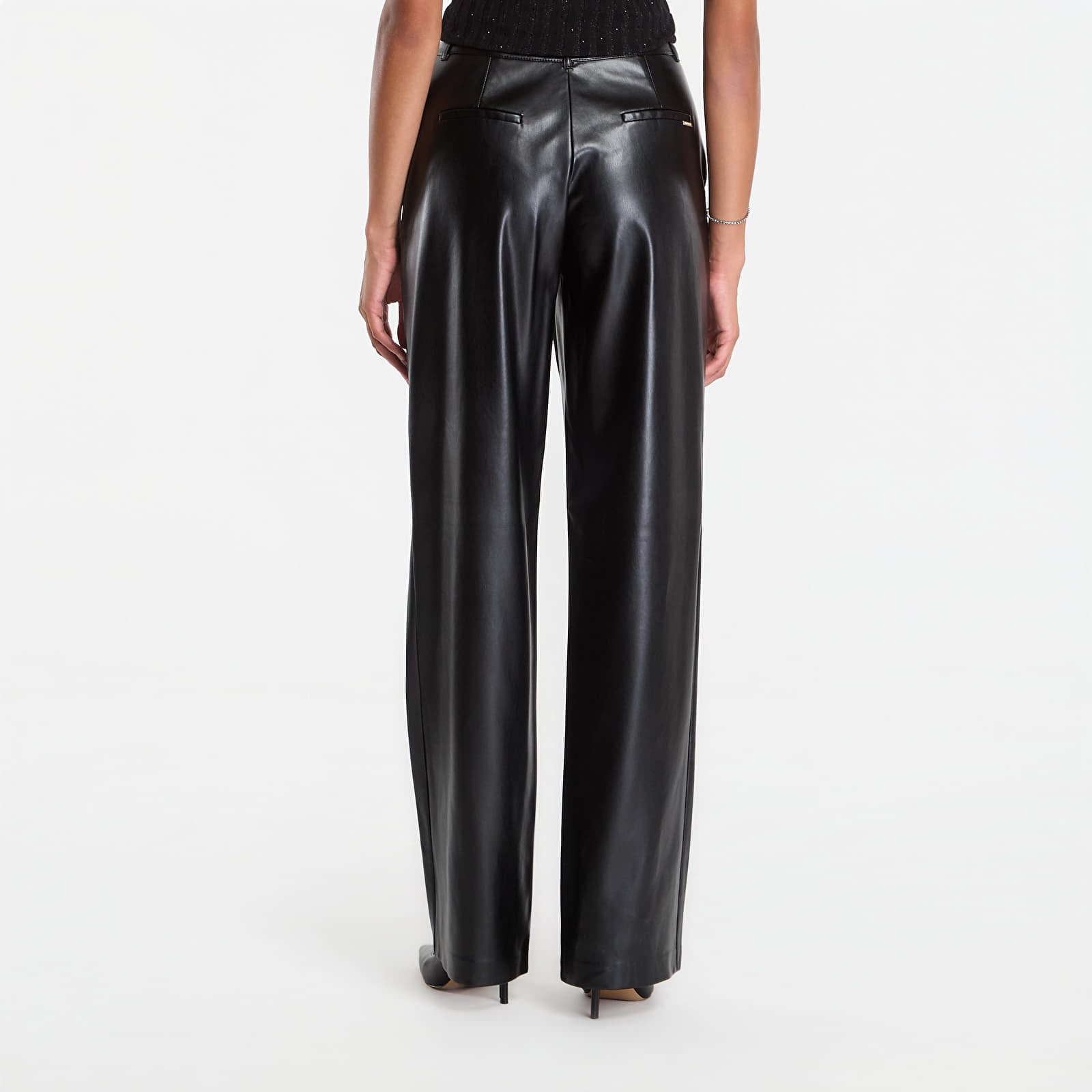 Broek GUESS Zanita Perefct Pants Pu Jet Black