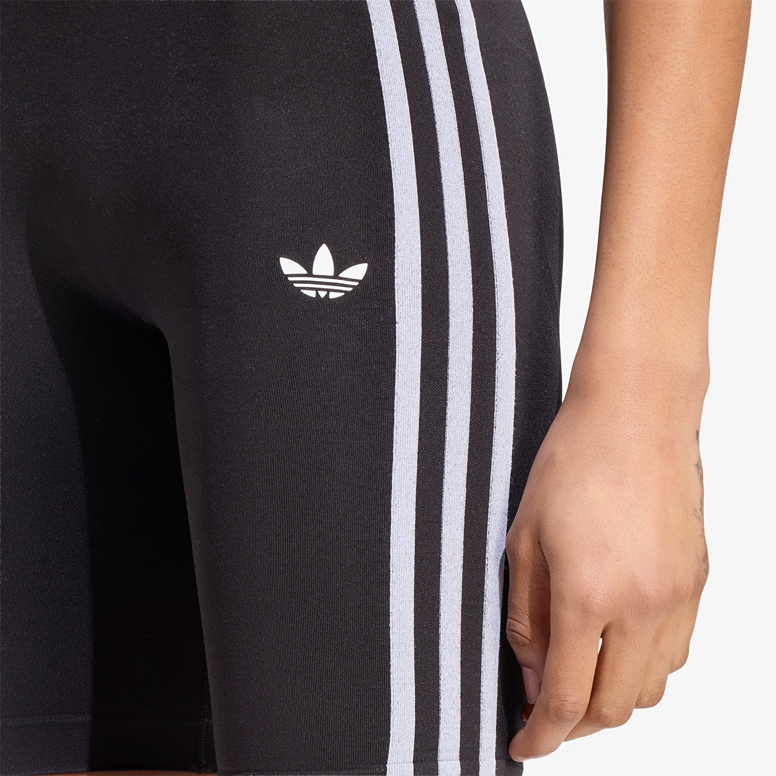 Dámské kraťasy adidas Essentials 3-Stripes Seamless Shorts 5 Inch Black