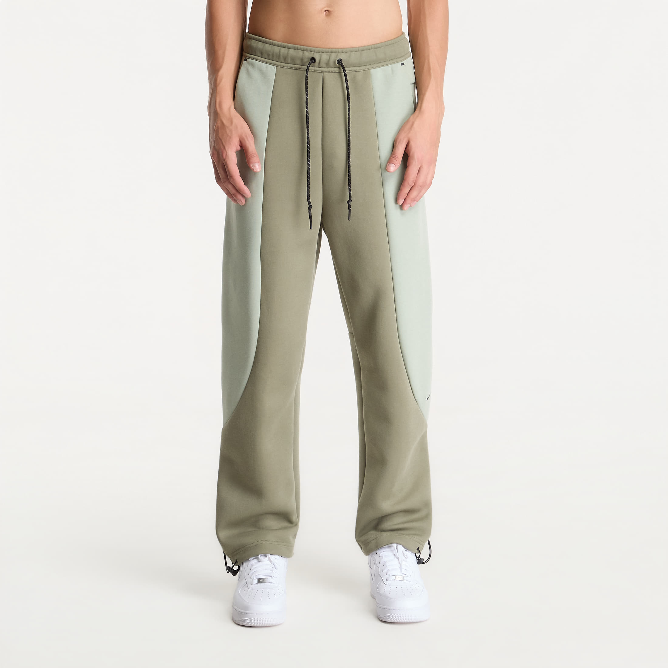 Суитшърт Nike Tech Men's Color-Block Open-Hem Fleece Pants Silver Sage/ Jade Horizon/ Black M