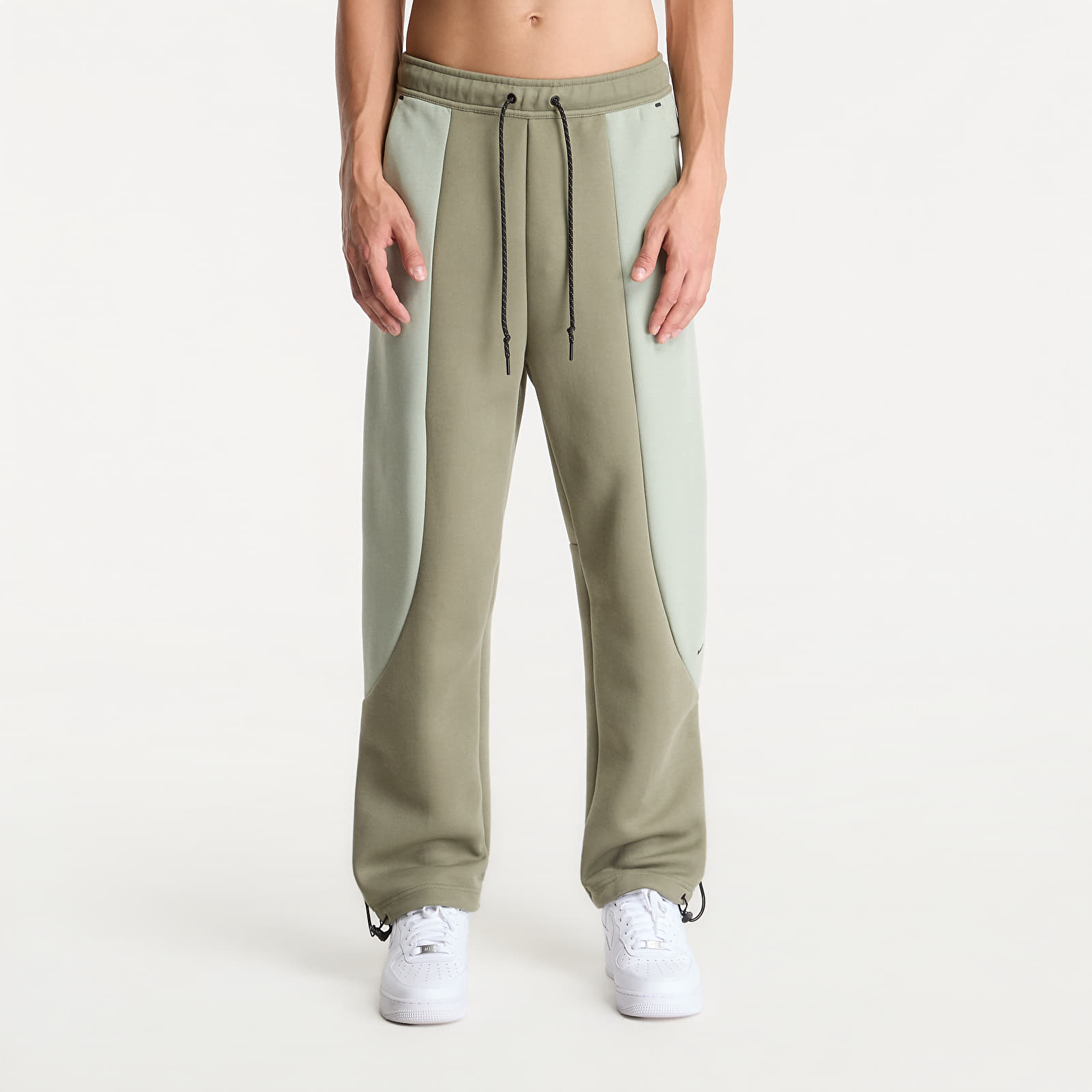 Herren-Sweatshirts Nike Tech Men's Color-Block Open-Hem Fleece Pants Silver Sage/ Jade Horizon/ Black