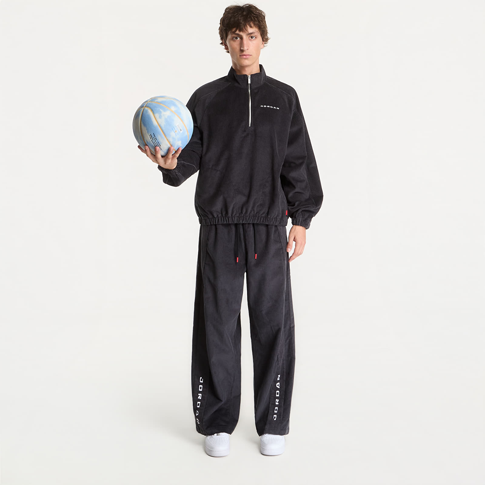 Herren-Sweatshirts Jordan Flight Men's Corduroy 1/2-Zip Top Black/ Black/ Dk Smoke Grey/ White