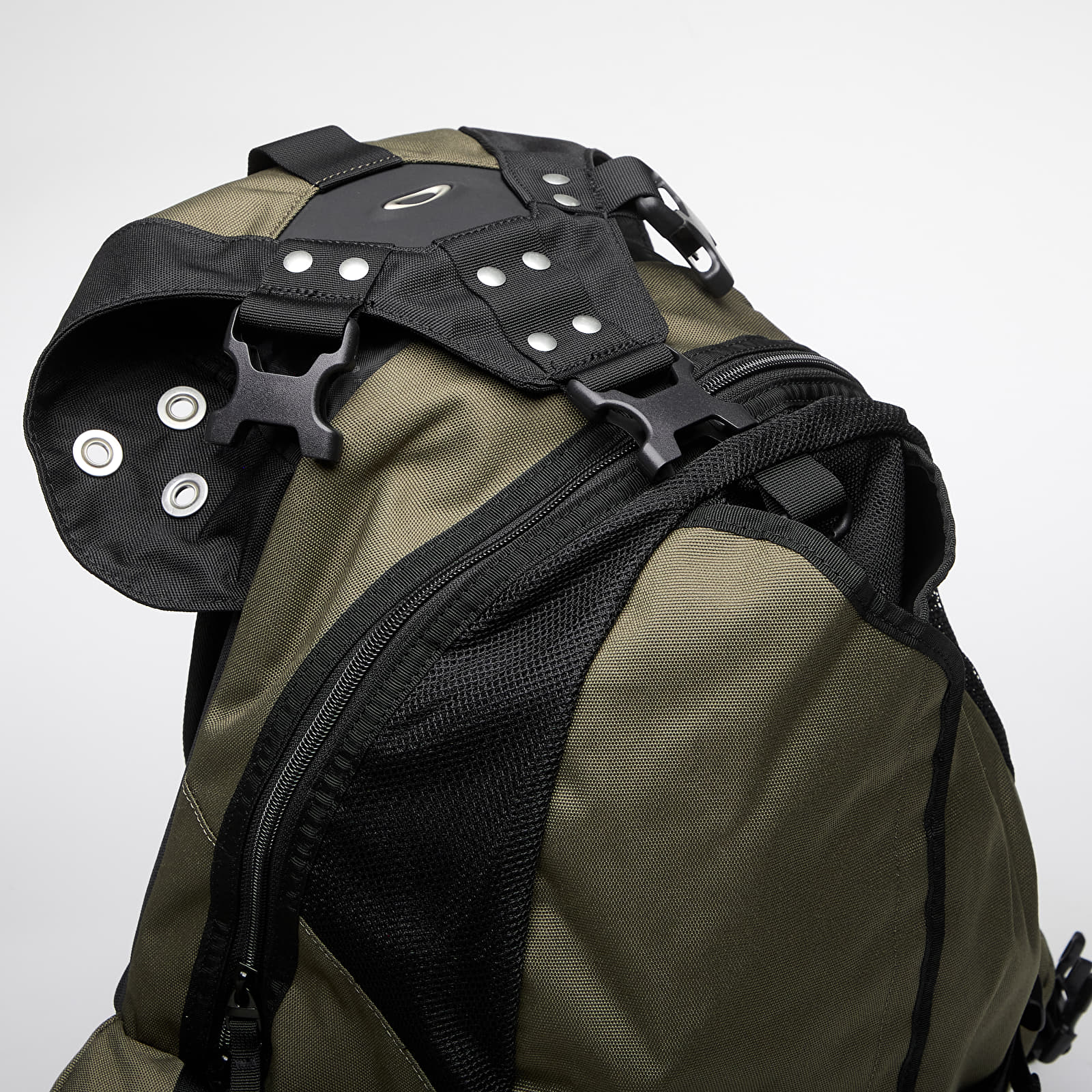 Men's backpacks Oakley Oakley Icon Rc Backpack Deep Olive