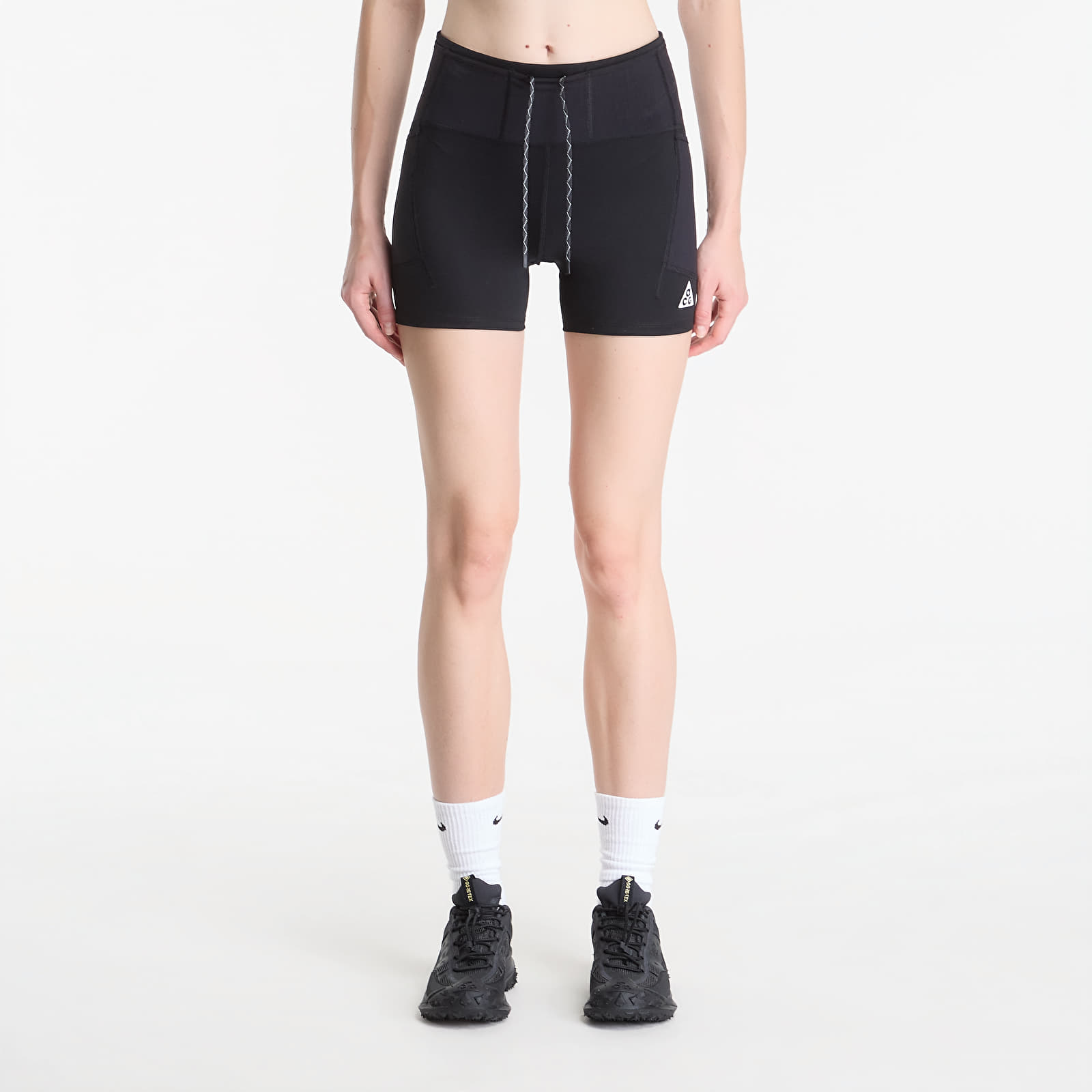 Pantalones cortos de mujer Nike ACG Women's Dri-FIT High-Waisted 4" Trail Running Shorts Black/ Summit White