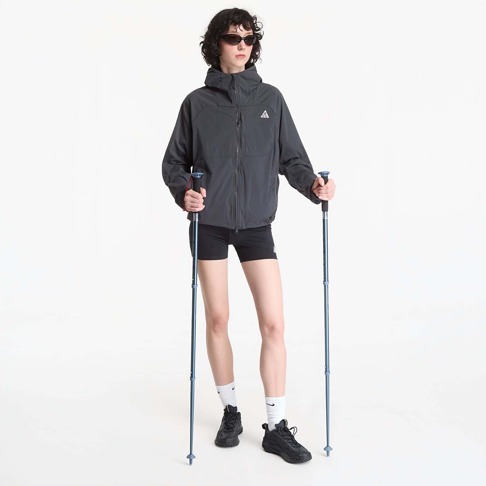 Women's jackets Nike ACG "Five Towers" Women's UV Protection Jacket Anthracite/ Anthracite/ Summit White