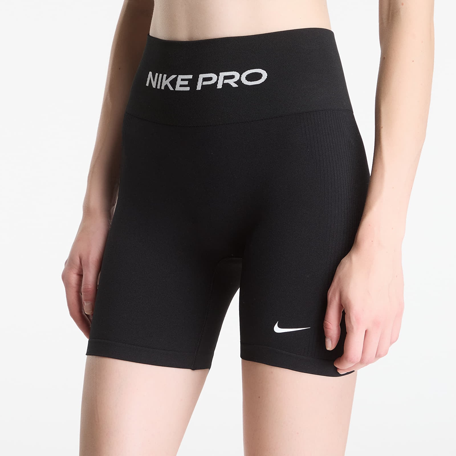 Women's Shorts Nike Pro Seamless Women's High-Waisted 5" Biker Shorts Black/ White