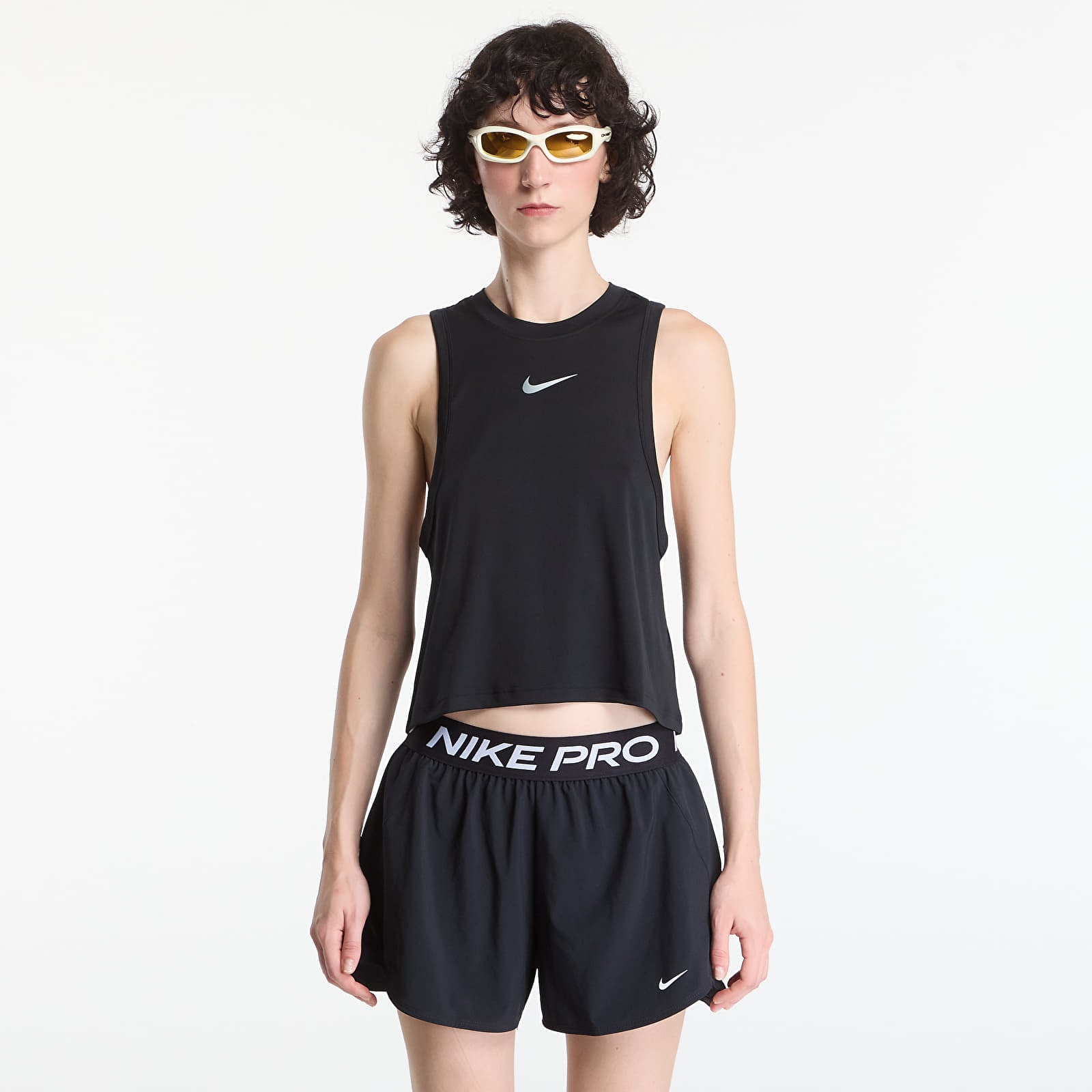 Tanktops für Frauen Nike Pro Women's Dri-FIT Tank Top Black/ White
