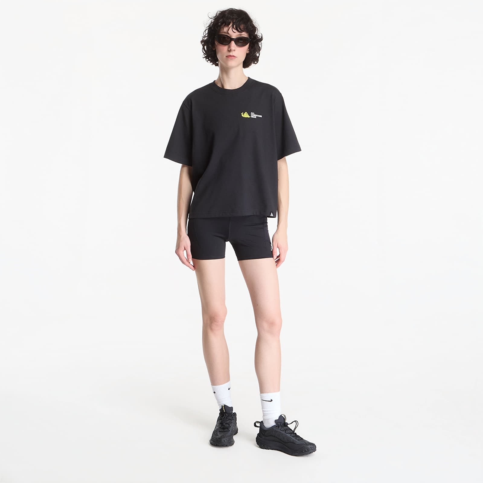 T-skjorter for kvinner Nike ACG Women's T-Shirt Black
