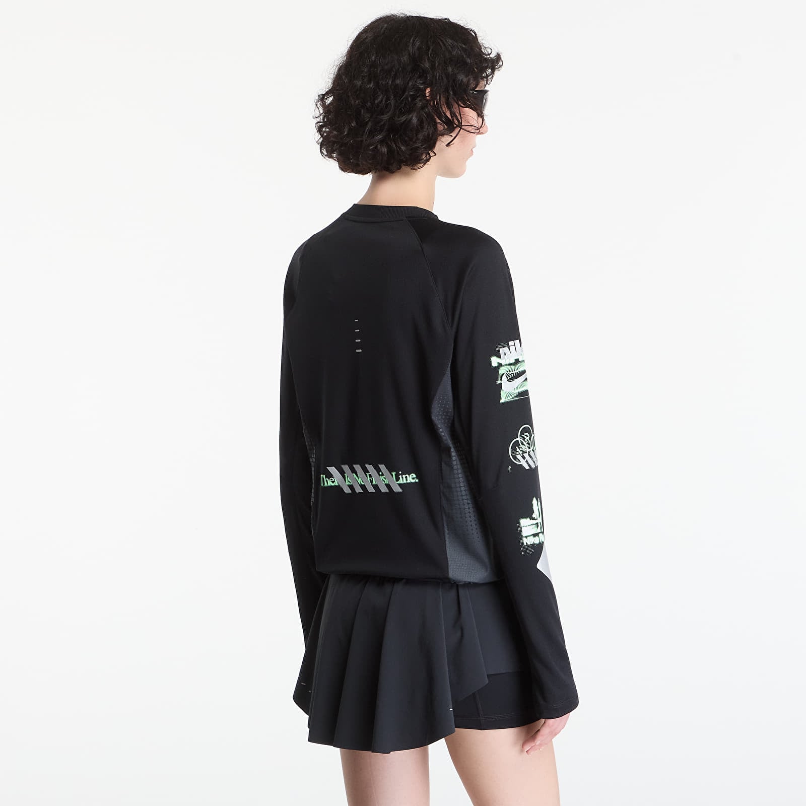 T-shirts de senhora Nike Swift Women's Long-Sleeve Running Top Black/ Iron Grey/ Reflective Silv