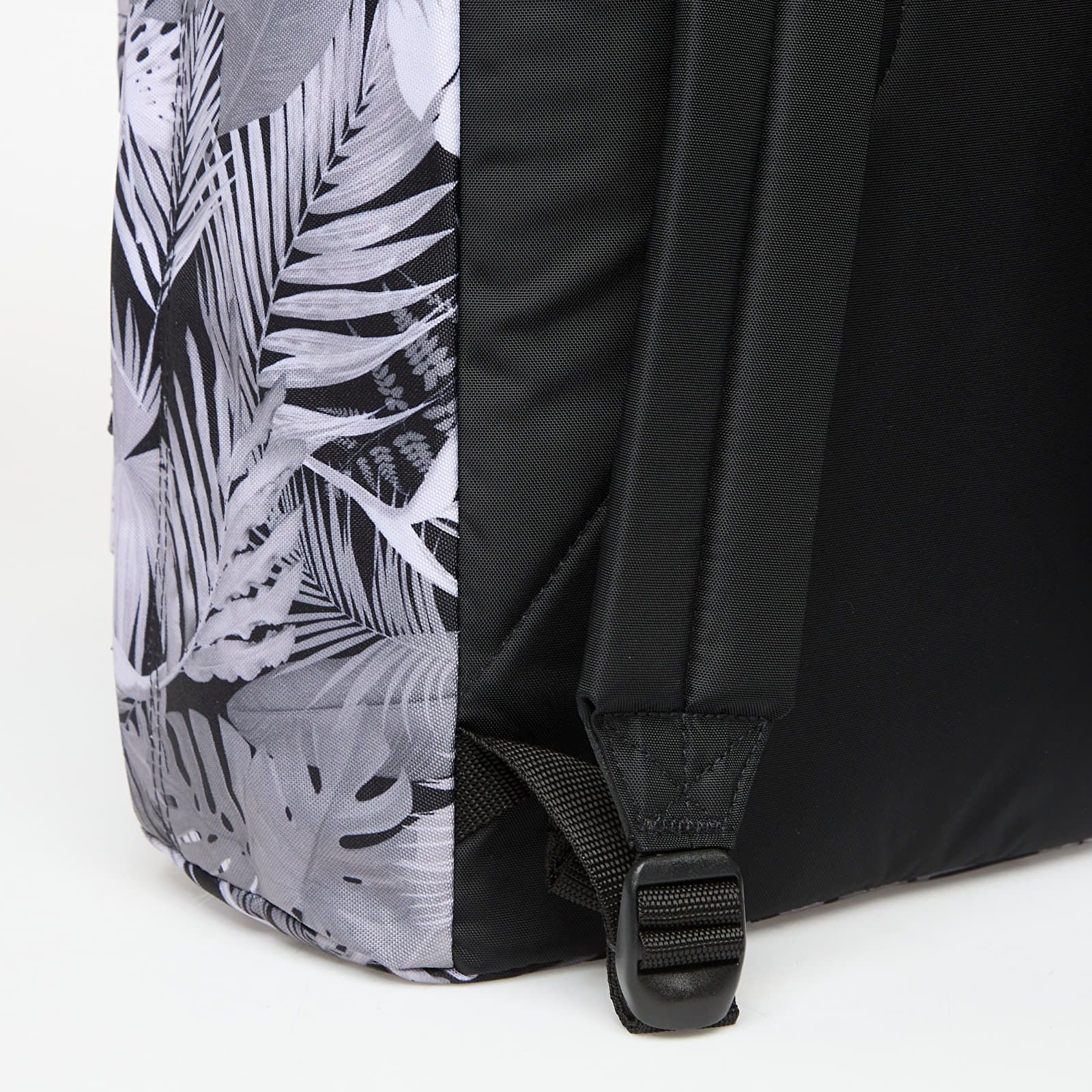 Sac à dos homme Eastpak Out of Office Brize Retro Dark